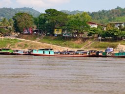 Thailand2009-MekongRiverCruise-011